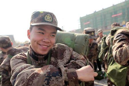 新兵入伍可以带书包吗