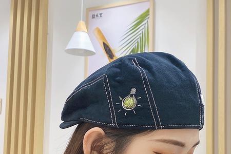 爱戴贝雷帽的女生什么性格