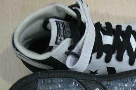 nike鞋底硬怎么回事