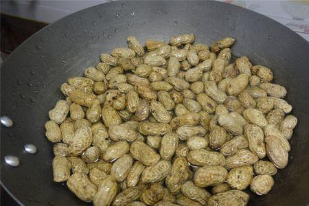 咸干花生保存一年了还能吃吗