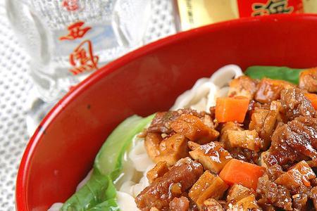 一碗牛肉干拌面的热量