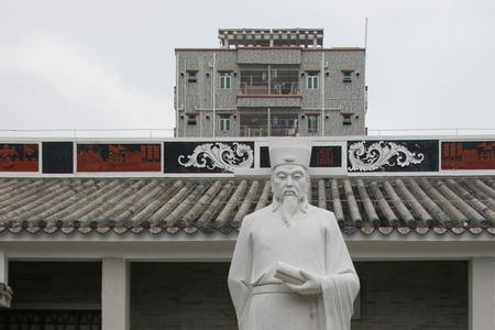 关于文天祥的简要事迹10个字