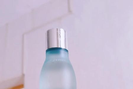 柔肤水一次能用多少量