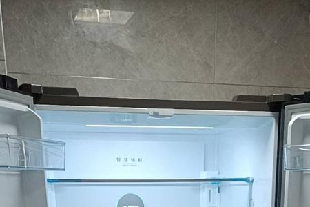 四门冰箱运行灯不亮