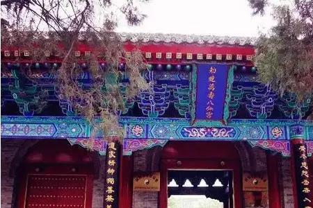 西安市的南门距离南稍门远么