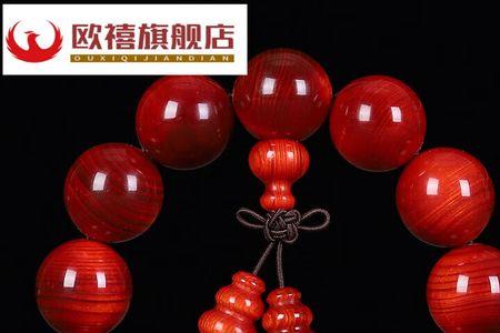 上油的实木手串还能包浆吗