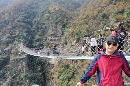 三联峒景区上面冷不冷