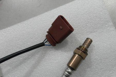 大众宝来氧传感器在什么位置