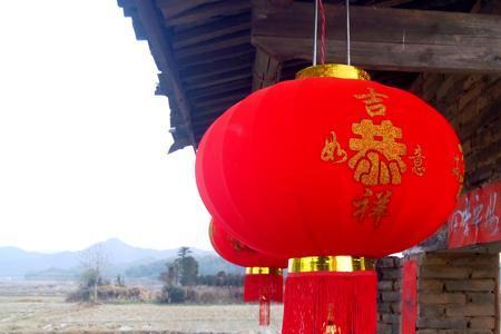 一般楼房的灯笼往什么地方挂