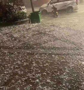 下雨最开始是冰雹吗