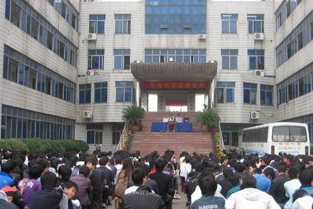 湖北起晨人才市场怎么样