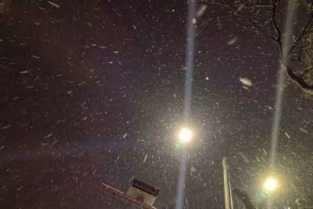 初雪官宣在一起的文案