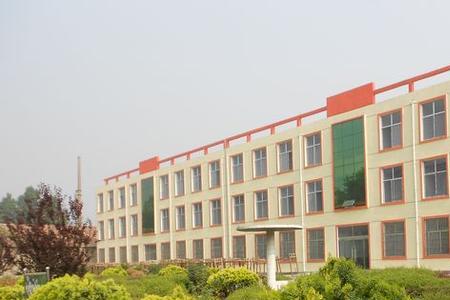 菏泽新兴中学好不好