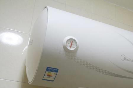 热水器安在蹲便器上安全吗