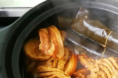 卤把子肉主要放哪几种香料