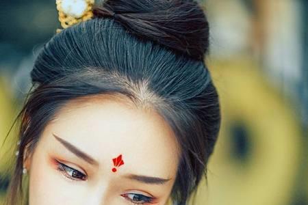 花间色男主是谁