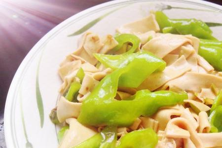尖椒溜干豆腐