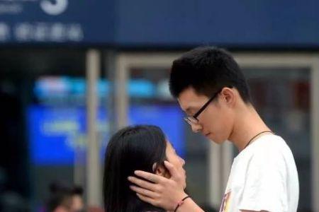 初中女生喜欢帅气大叔吗