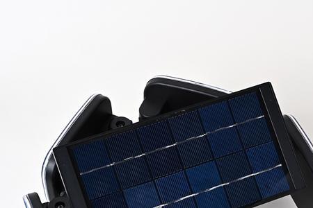 太阳能照明灯怎么调节人走灯灭