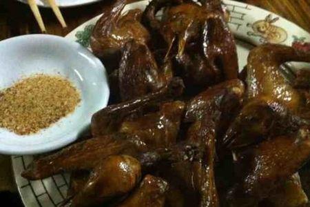 街上烤乳鸽是真的鸽子吗