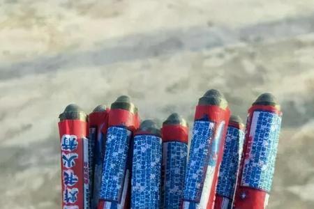 礼花和鞭炮的区别