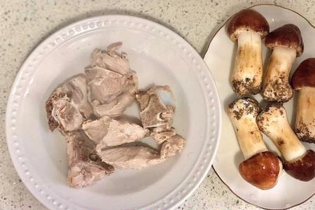 赤松茸煲汤炖多久
