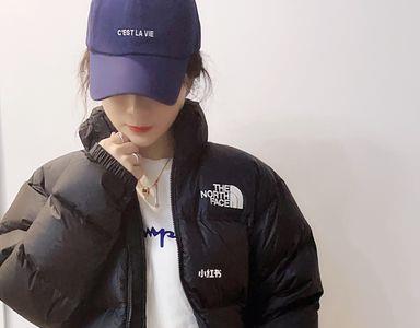 北面掉色了正常吗