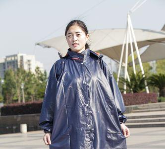 粘雨衣的胶能粘鞋子吗