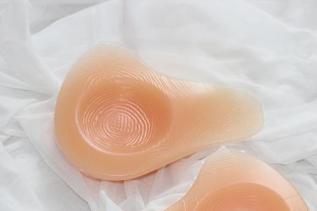 在家自制义乳文胸的正确做法