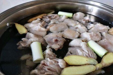 凉水泡羊肉能放料酒吗