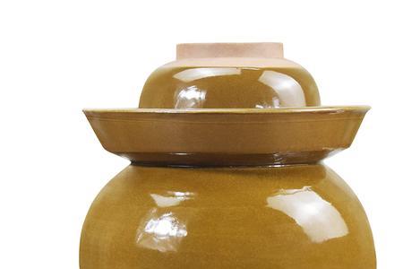 玻璃泡菜坛子与瓦罐区别