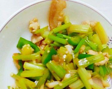 芹菜炒肉最正宗的做法