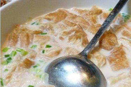 锅边棱有豆浆怎么清理