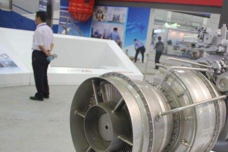 aes100涡轴发动机重量