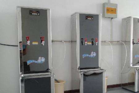 步进式开水器不上水什么原因