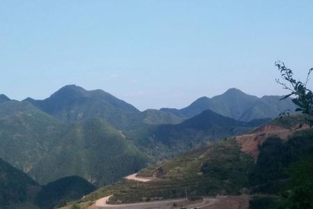 山高坡陡坑深诗词