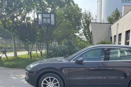 保时捷卡宴是哪国产的
