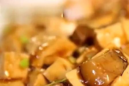 白蘑菇烧豆腐怎么烧好吃