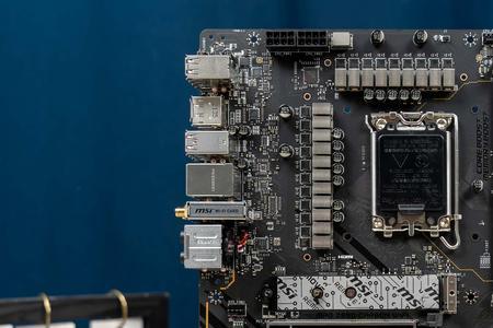 z690maoruselite和z690ud对比