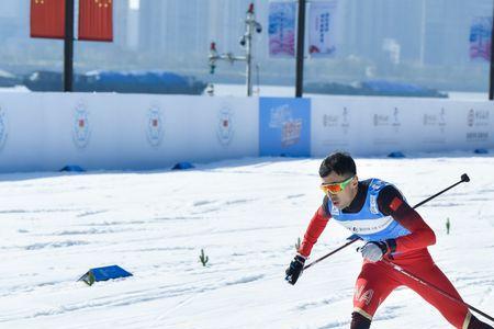 滑雪国家一级运动员标准