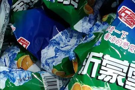 雪莲冰块是雪碧做的吗