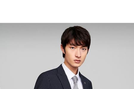 海澜之家西服红标蓝标区别