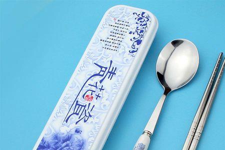 瓷筷子和不锈钢哪个好