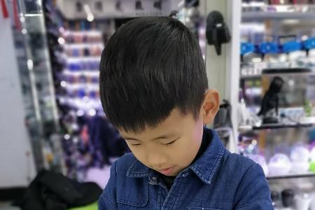 筷子勺子橡皮筋投石器制作方法