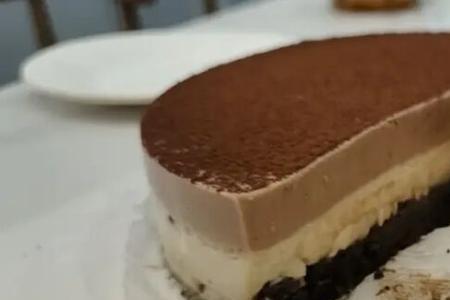 奶油巧克力和蛋糕巧克力味区别