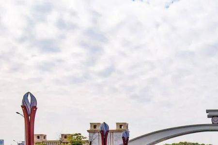 南宁师范大学长堽校区有多少亩