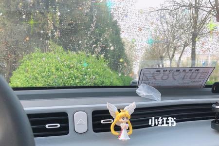 五菱宏光马卡龙怎样换前减震器