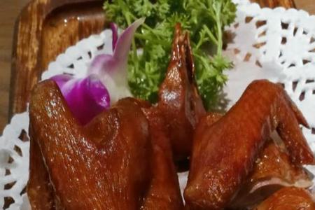 广东烤乳鸽选什么鸽子