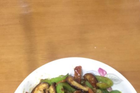 素炒香菇青椒家常做法
