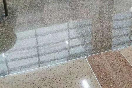 环氧彩砂地角处怎么处理